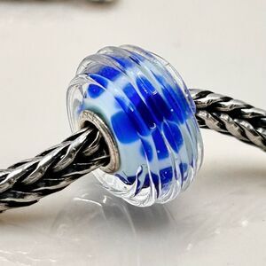 TROLLBEADS Blue Flower Ripples Unique LAA 925S Preowned, Textured Swirl, Rare